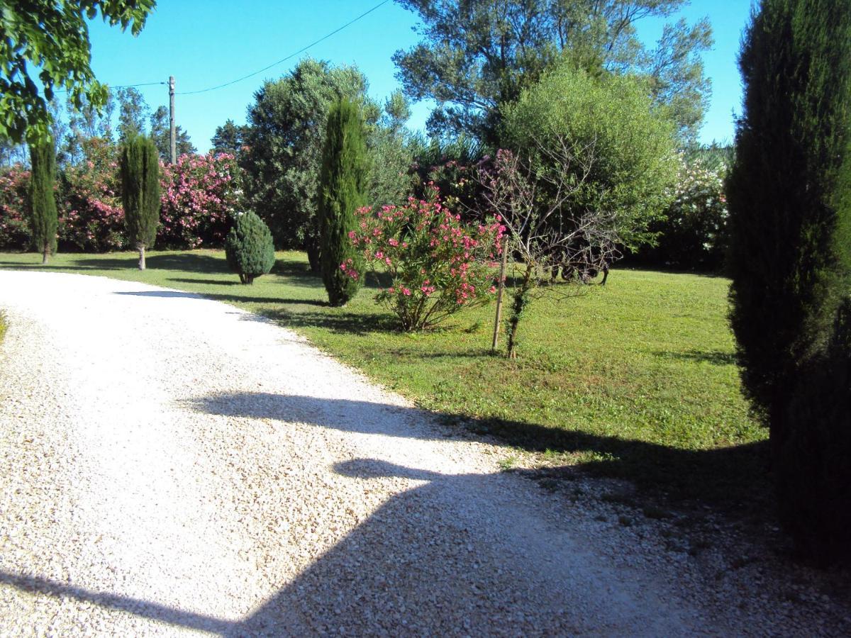 B&B La Douloire بيرنيه لو فونتينز المظهر الخارجي الصورة