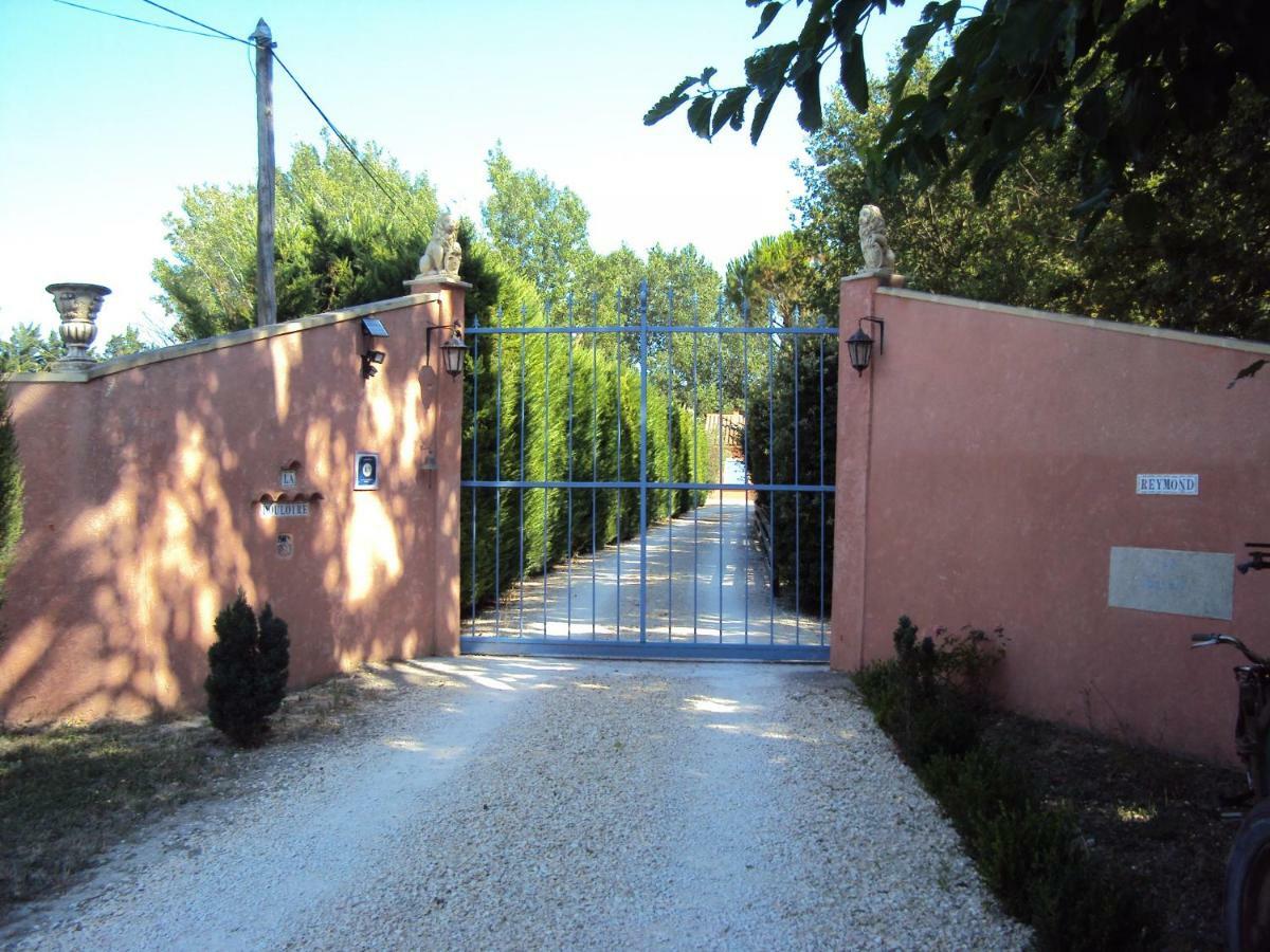 B&B La Douloire بيرنيه لو فونتينز المظهر الخارجي الصورة